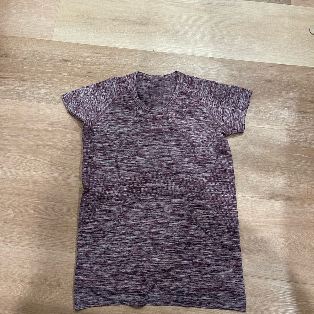 Lululemon top